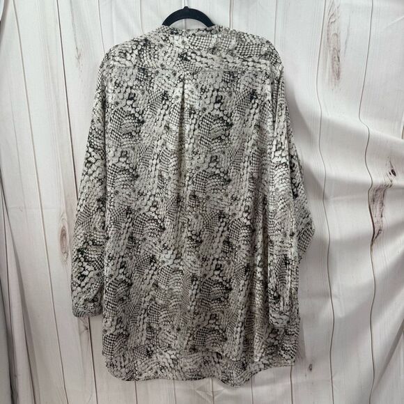 Calvin Klein Black and White Blouse - Picture 4 of 5